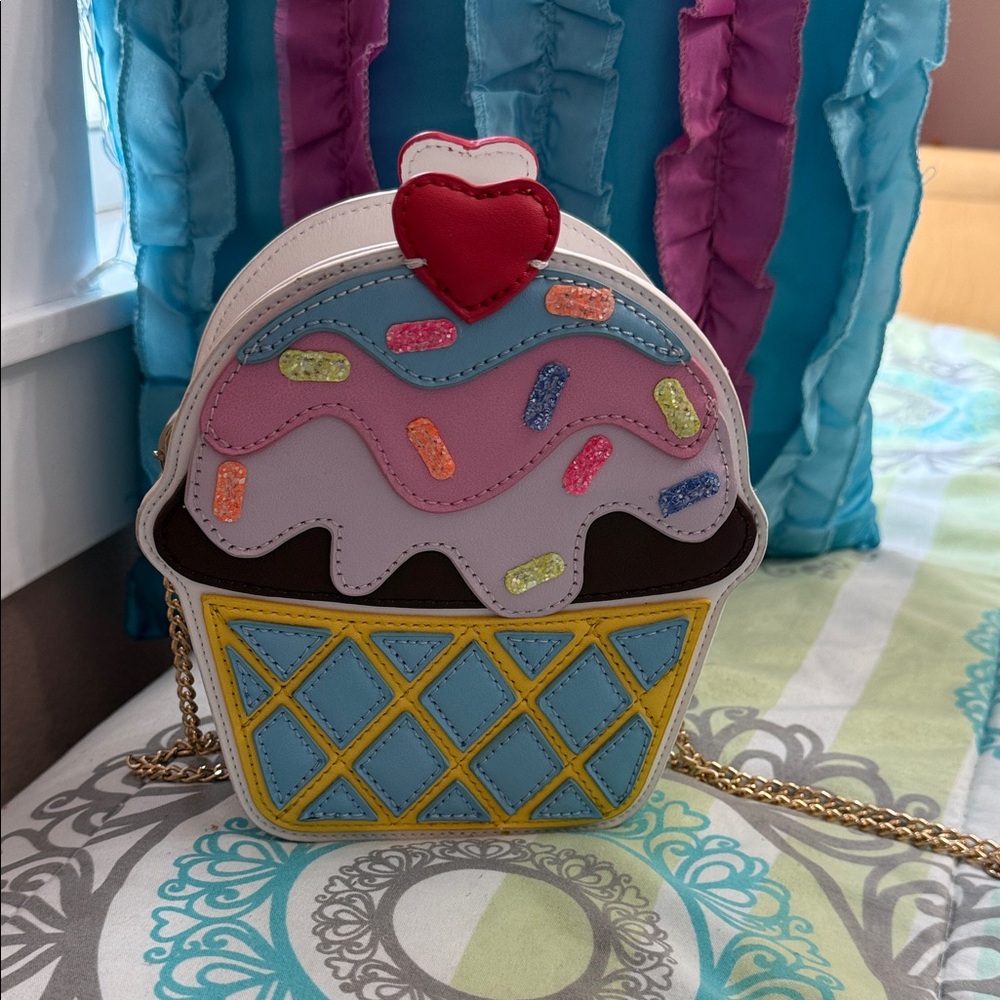 Hannah Banana Cupcake Crossbody Purse